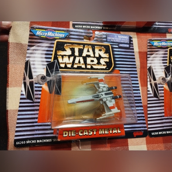 Micro Machines Star Wars X-Wing Starfighter, Millennium Falcon and Tie Fighter - Picture 3 of 7